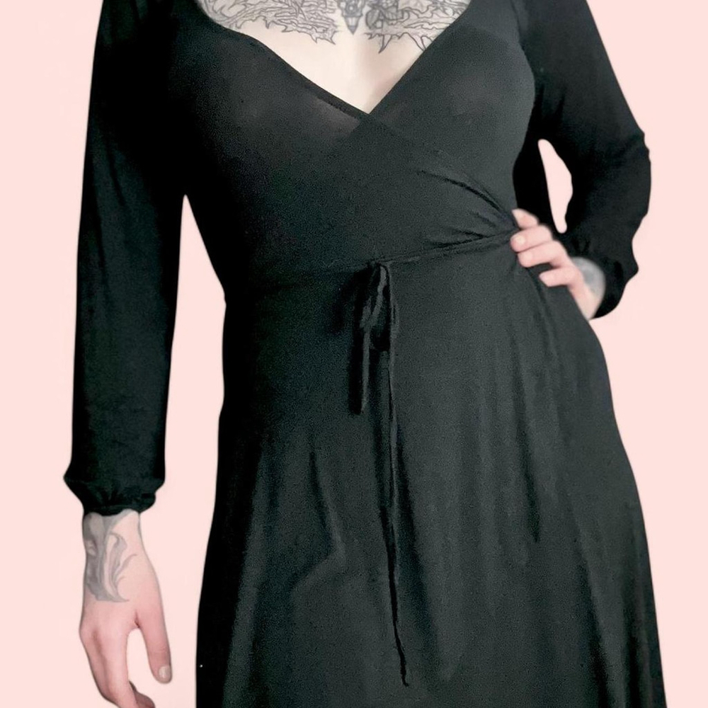 Forever 21 Black Wrap Tie Waist Dress